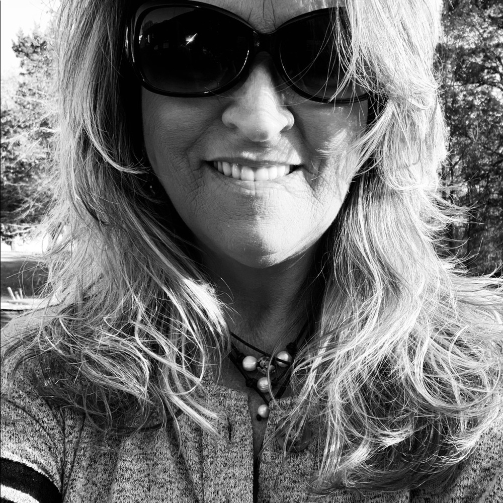 Meet your Posher, Stephanie
